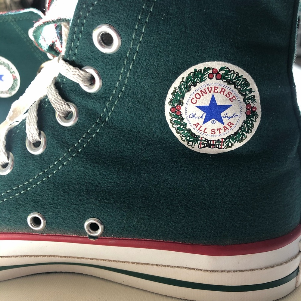 Vintage Converse Chuck Taylors Christmas Edition - Picture 3 of 7